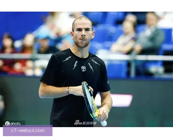 吴易昺首进ATP500八强 战胜岛袋将晋级 吴易昺首进ATP500八强 战胜岛袋将晋级